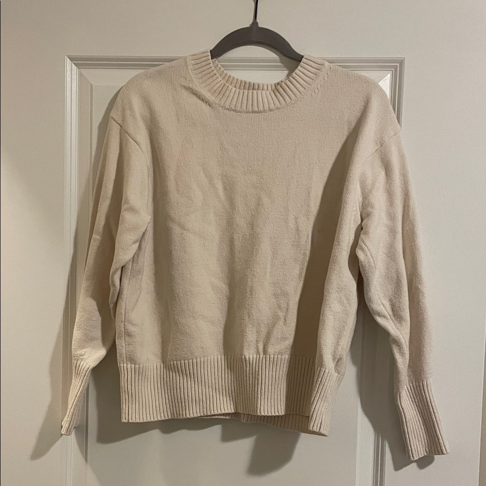 Banana Republic Cream Crew Neck Sweater